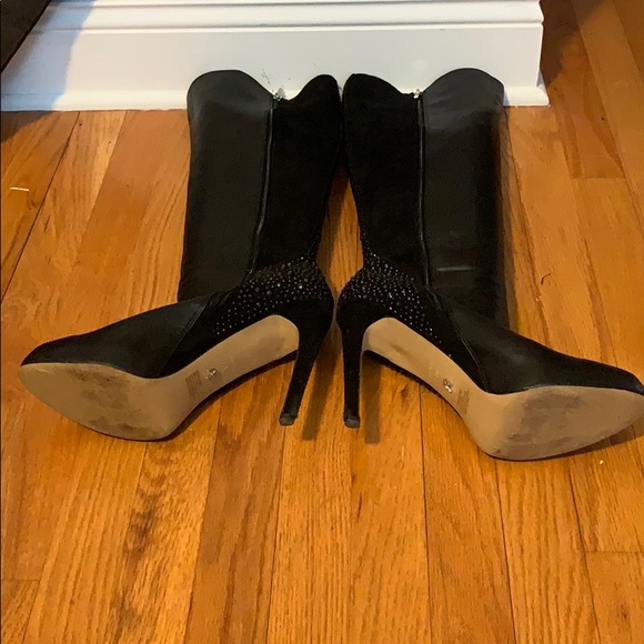 These boots were made for walking🎼🎤 - Picture 4 of 6